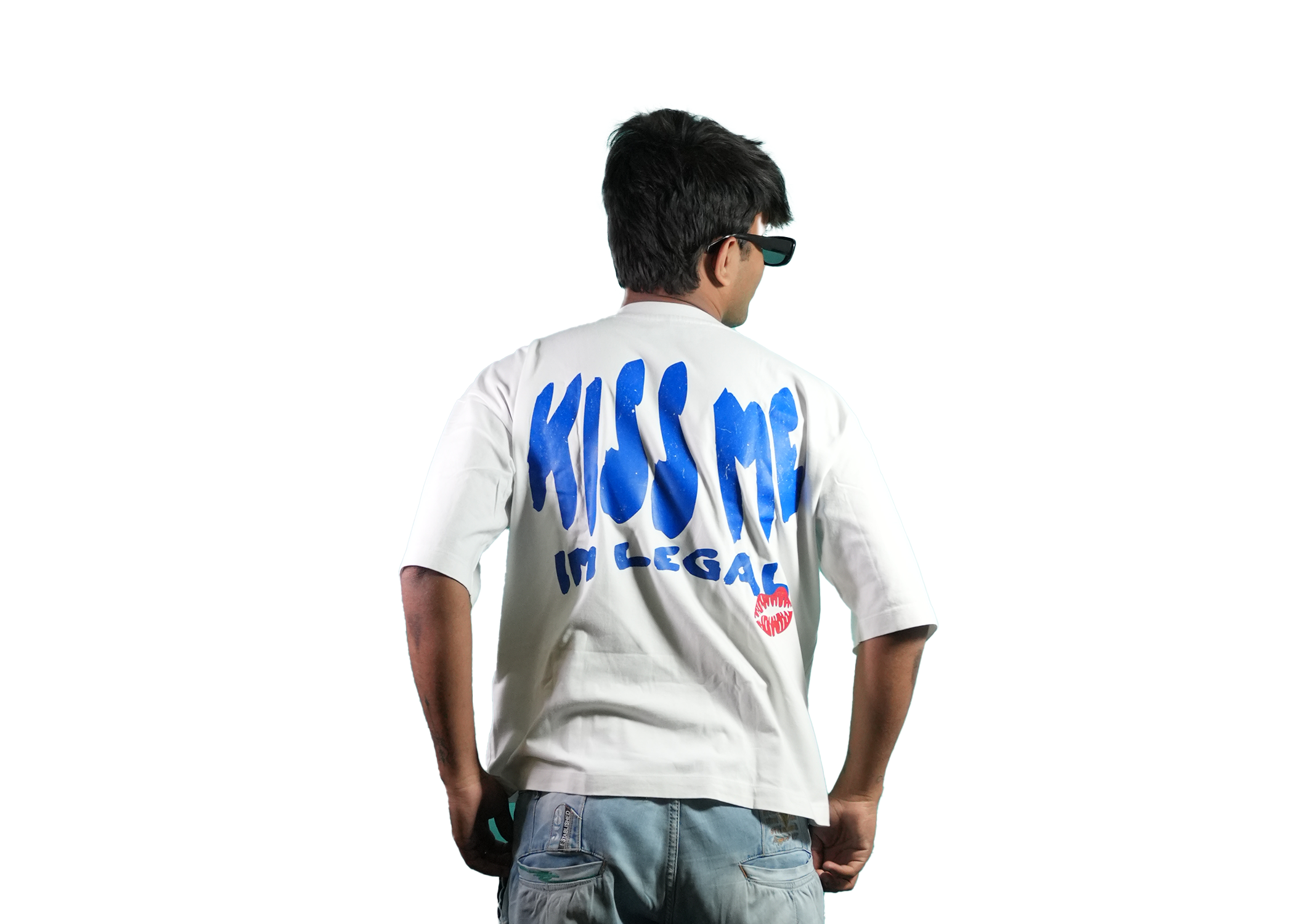 Kiss Me I’m Legal tee - white